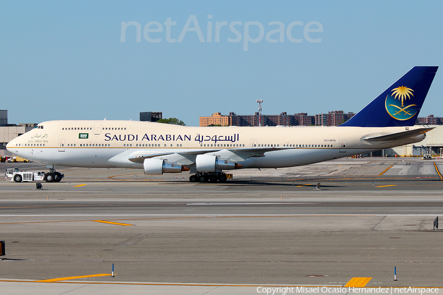 Saudi Arabian Royal Flight Boeing 747-3G1 (HZ-HM1A) | Photo 115360