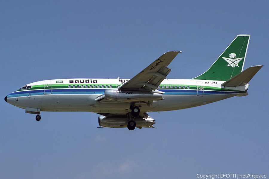 Saudi Arabian Airlines Boeing 737-268(Adv) (HZ-HM4) | Photo 507675