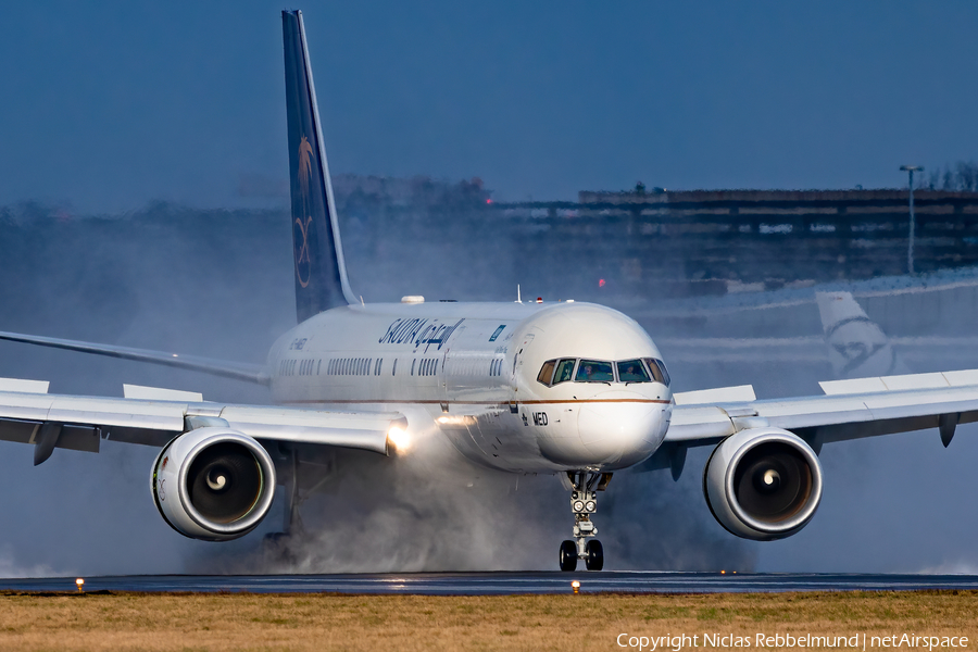 Saudi Arabian Royal Flight Boeing 757-23A (HZ-HMED) | Photo 436252