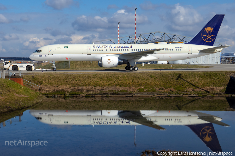 Saudi Arabian Royal Flight Boeing 757-23A (HZ-HMED) | Photo 436866