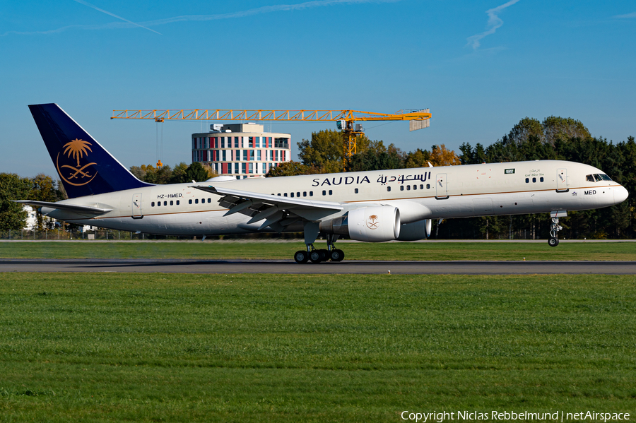 Saudi Arabian Royal Flight Boeing 757-23A (HZ-HMED) | Photo 477839