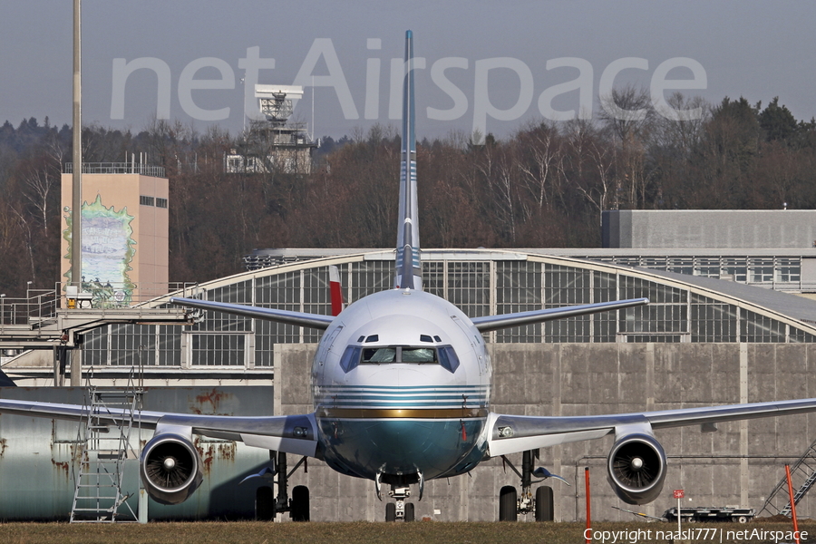 (Private) Boeing 737-2K5Adv (HZ-MIS) | Photo 12751