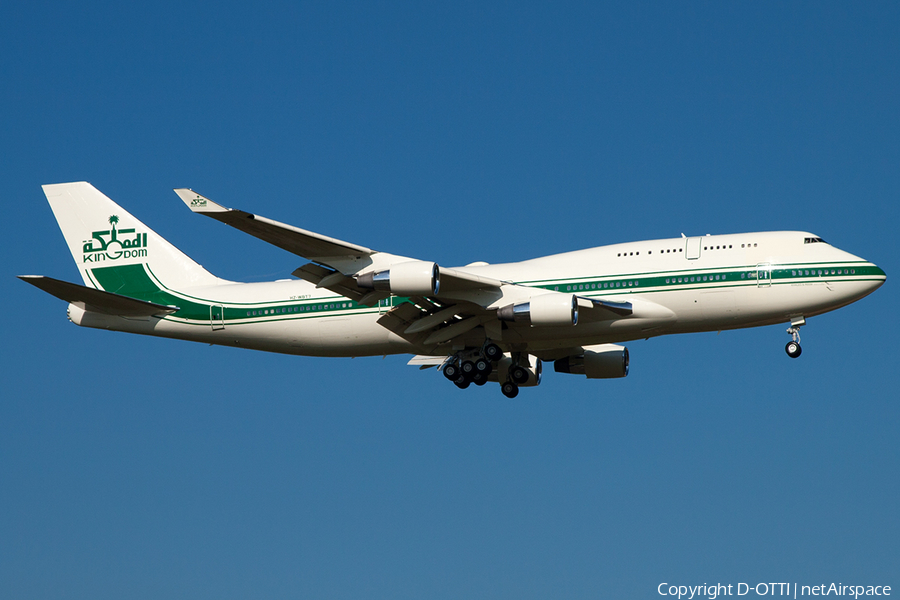 Kingdom Holding Boeing 747-4J6 (HZ-WBT7) | Photo 211070