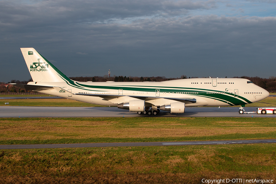 Kingdom Holding Boeing 747-4J6 (HZ-WBT7) | Photo 363251