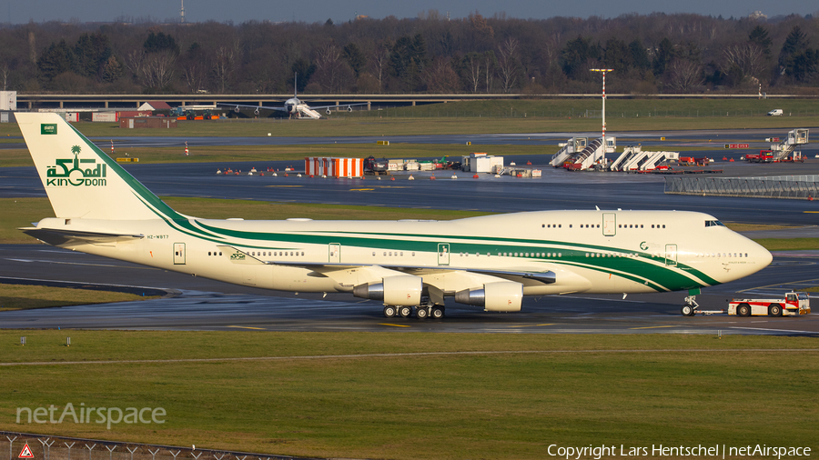 Kingdom Holding Boeing 747-4J6 (HZ-WBT7) | Photo 363266
