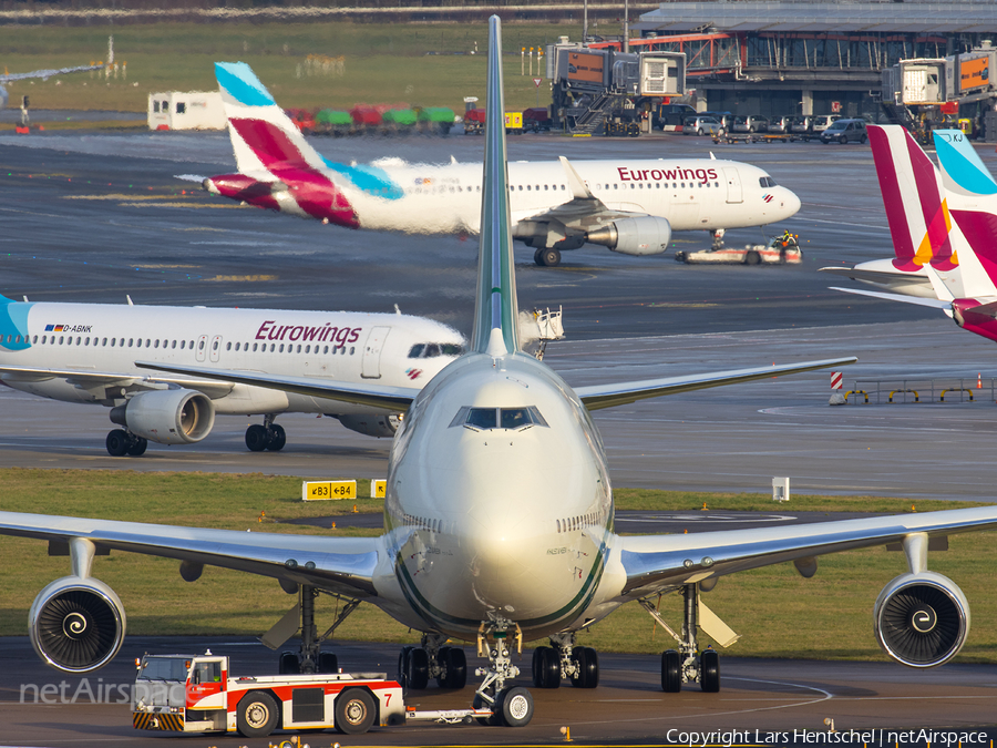Kingdom Holding Boeing 747-4J6 (HZ-WBT7) | Photo 363268
