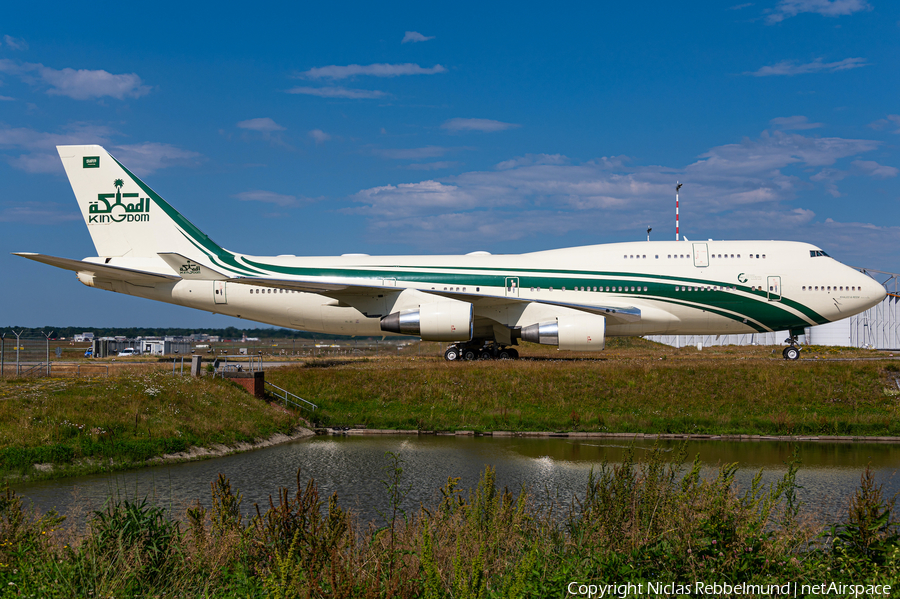 Kingdom Holding Boeing 747-4J6 (HZ-WBT7) | Photo 392158