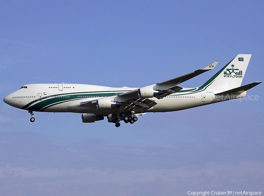 Kingdom Holding Boeing 747-4J6 (HZ-WBT7) | Photo 523833
