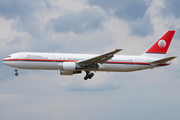 Meridiana Boeing 767-304(ER) (I-AIGG) at  Hannover - Langenhagen, Germany