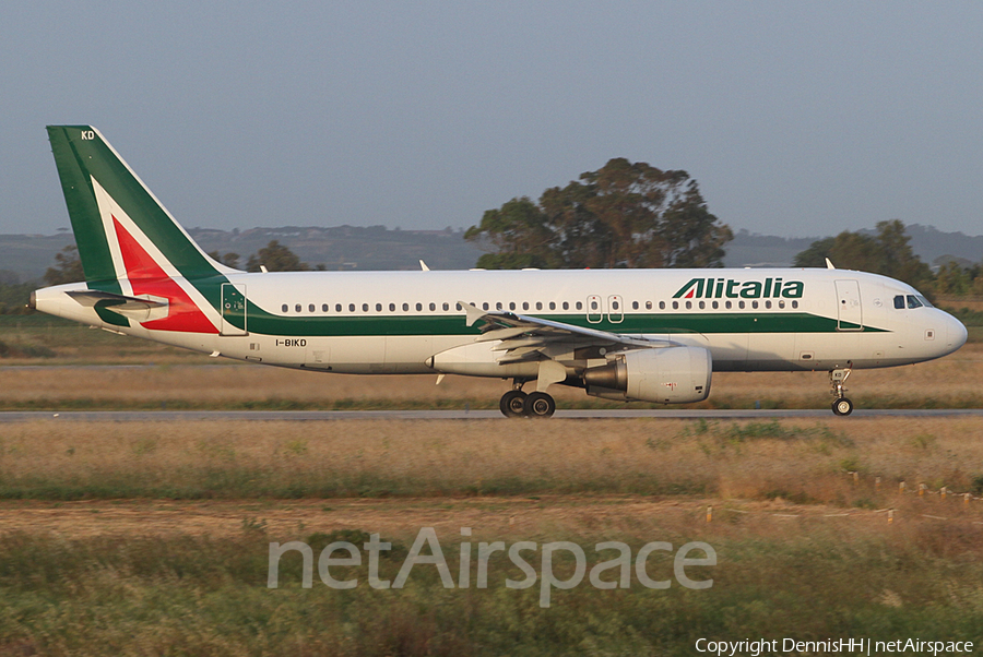 Alitalia Airbus A320-214 (I-BIKD) | Photo 384573