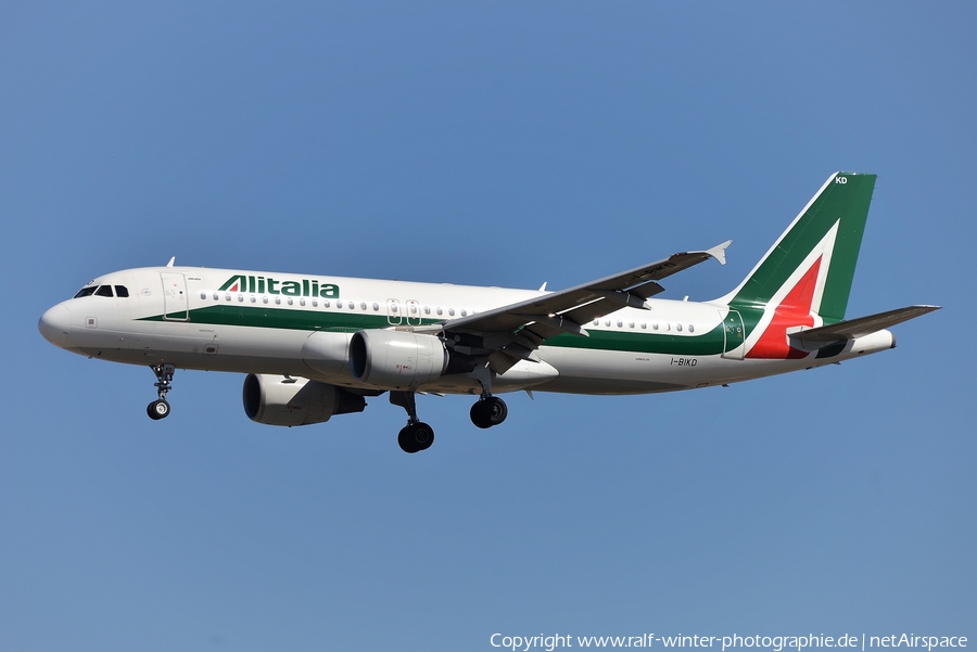 Alitalia Airbus A320-214 (I-BIKD) | Photo 379959
