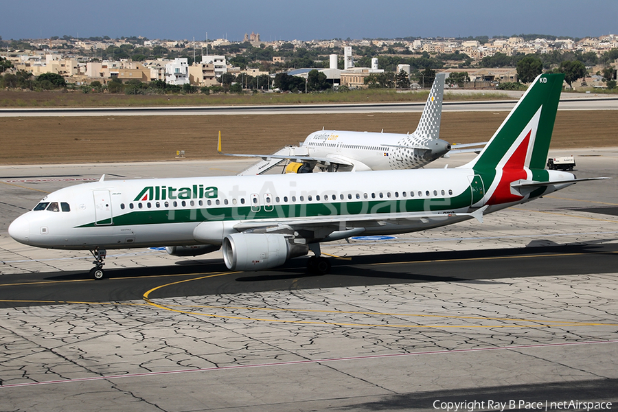 Alitalia Airbus A320-214 (I-BIKD) | Photo 258035