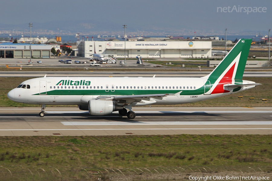 Alitalia Airbus A320-214 (I-BIKI) | Photo 43773