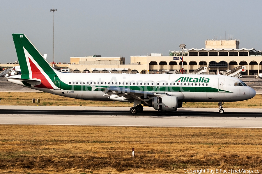 Alitalia Airbus A320-214 (I-BIKI) | Photo 328505