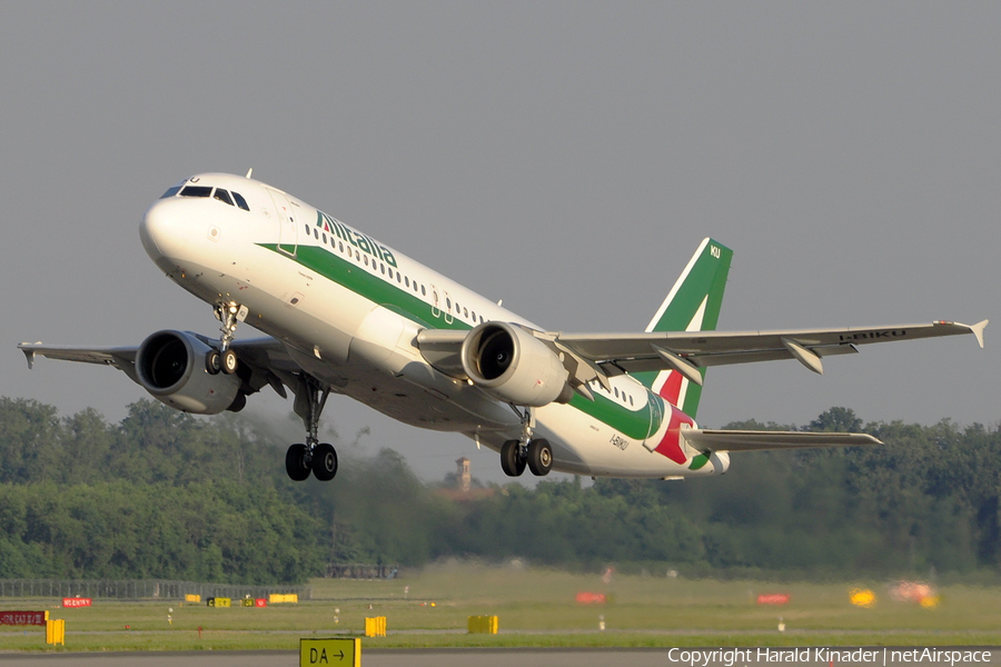 Alitalia Airbus A320-214 (I-BIKU) | Photo 312331