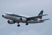 Alitalia Airbus A319-112 (I-BIMC) at  Frankfurt am Main, Germany