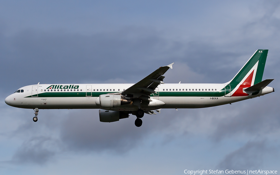 Alitalia Airbus A321-112 (I-BIXA) | Photo 1696
