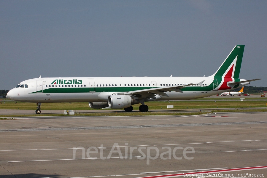 Alitalia Airbus A321-112 (I-BIXK) | Photo 52430