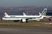 Alitalia Airbus A321-112 (I-BIXL) at  Madrid - Barajas, Spain