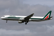 Alitalia Airbus A321-112 (I-BIXM) at  Copenhagen - Kastrup, Denmark