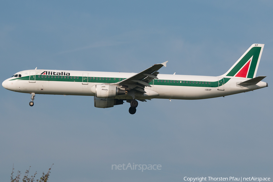 Alitalia Airbus A321-112 (I-BIXP) | Photo 61760