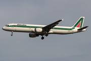 Alitalia Airbus A321-112 (I-BIXQ) at  Athens - International, Greece