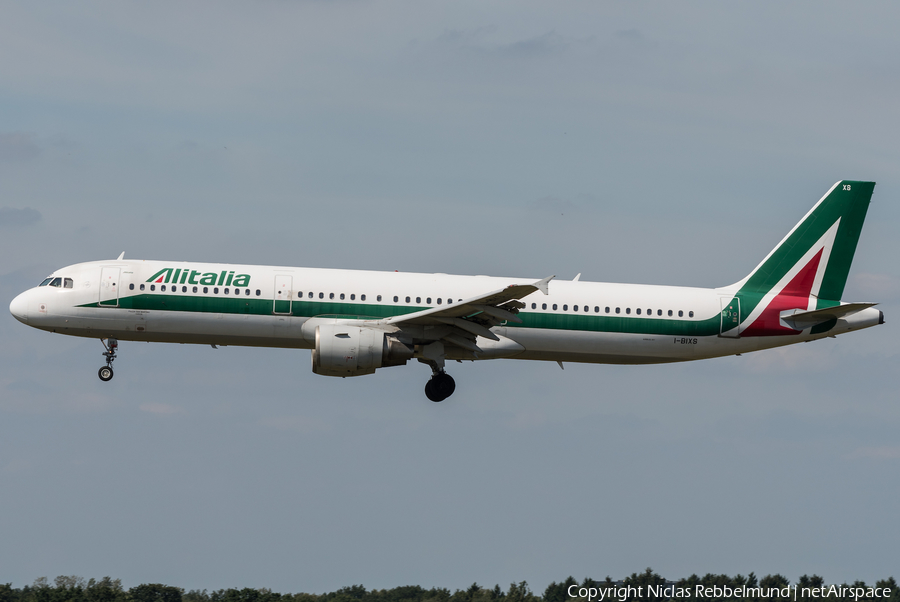 Alitalia Airbus A321-112 (I-BIXS) | Photo 260009