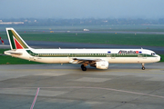 Alitalia Airbus A321-112 (I-BIXU) at  Dusseldorf - International, Germany