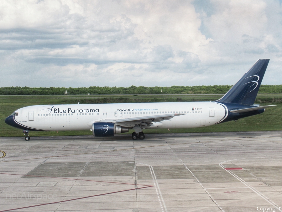 Blue Panorama Airlines Boeing 767-3X2(ER) (I-BPAD) | Photo 352941