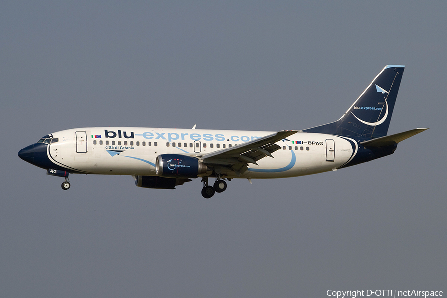 Blu-Express (Blue Panorama Airlines) Boeing 737-31S (I-BPAG) | Photo 384371