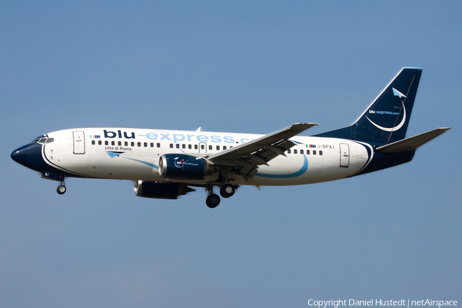 Blu-Express (Blue Panorama Airlines) Boeing 737-31S (I-BPAI) | Photo 659040