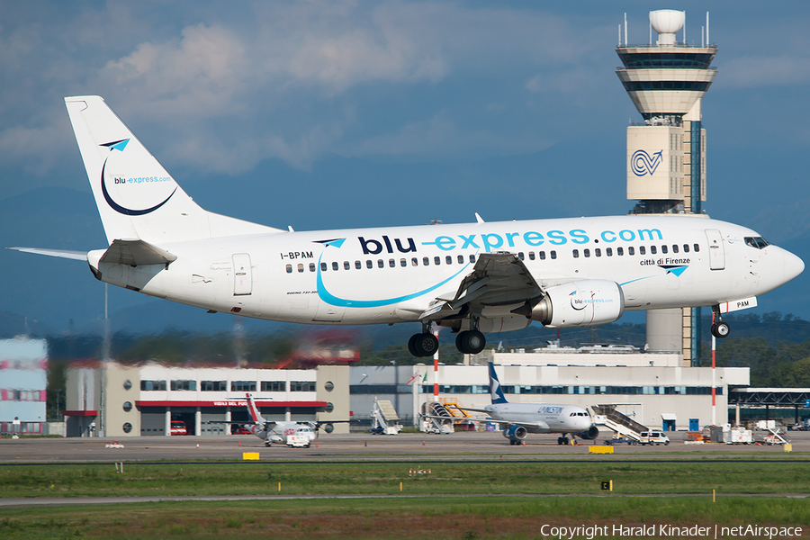 Blu-Express (Blue Panorama Airlines) Boeing 737-3Y0 (I-BPAM) | Photo 292660