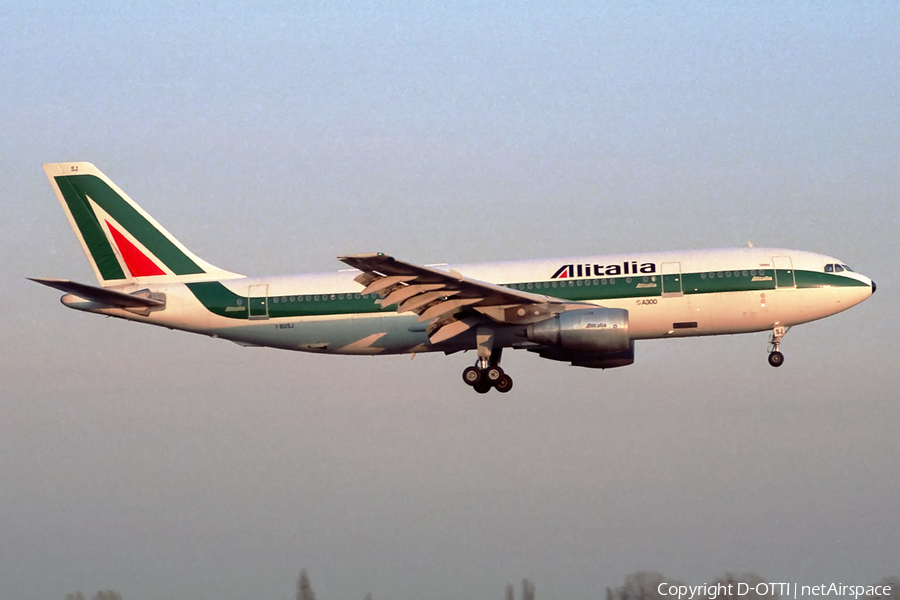 Alitalia Airbus A300B4-203 (I-BUSJ) | Photo 146405