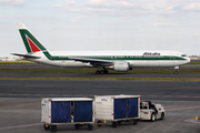 Alitalia Boeing 767-33A(ER) (I-DEIG) at  Boston - Logan International, United States
