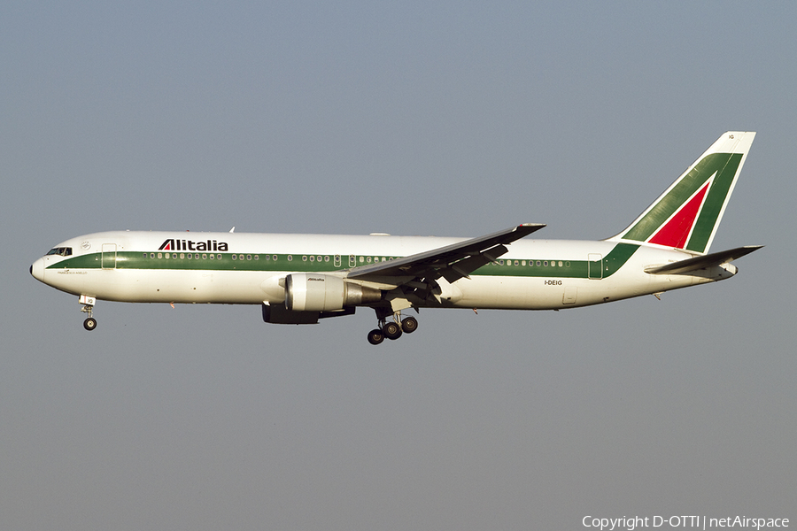 Alitalia Boeing 767-33A(ER) (I-DEIG) | Photo 384626