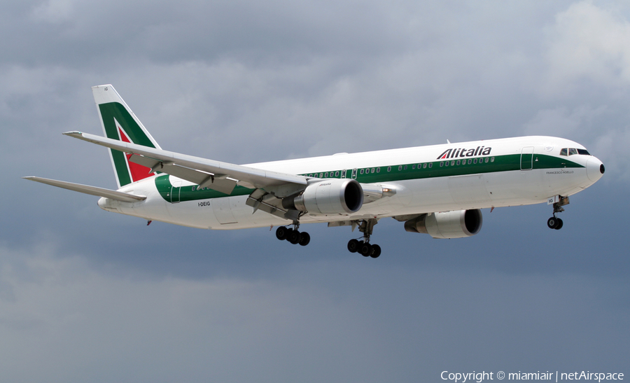 Alitalia Boeing 767-33A(ER) (I-DEIG) | Photo 468