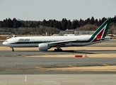 Alitalia Boeing 777-243(ER) (I-DISA) at  Tokyo - Narita International, Japan