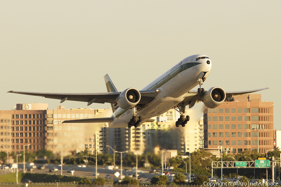 Alitalia Boeing 777-243(ER) (I-DISE) | Photo 12986