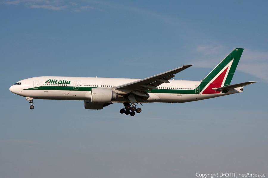 Alitalia Boeing 777-243(ER) (I-DISO) | Photo 384820