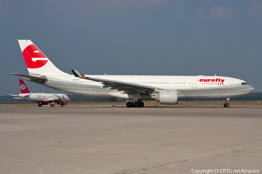Eurofly Airbus A330-223 (I-EEZJ) | Photo 369389