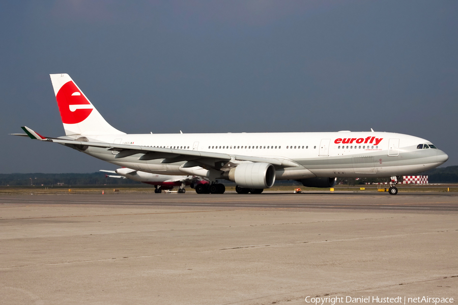 Eurofly Airbus A330-223 (I-EEZJ) | Photo 658052