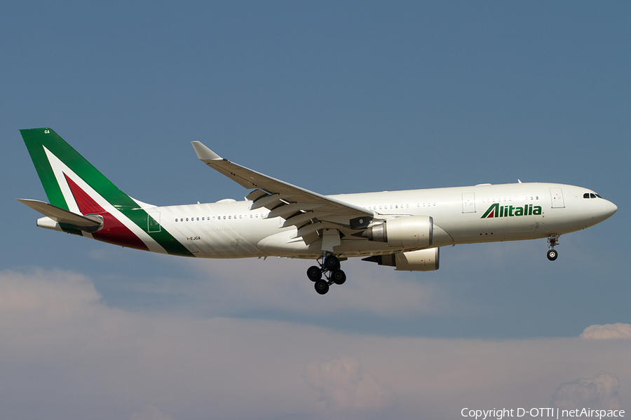 Alitalia Airbus A330-202 (I-EJGA) | Photo 506592