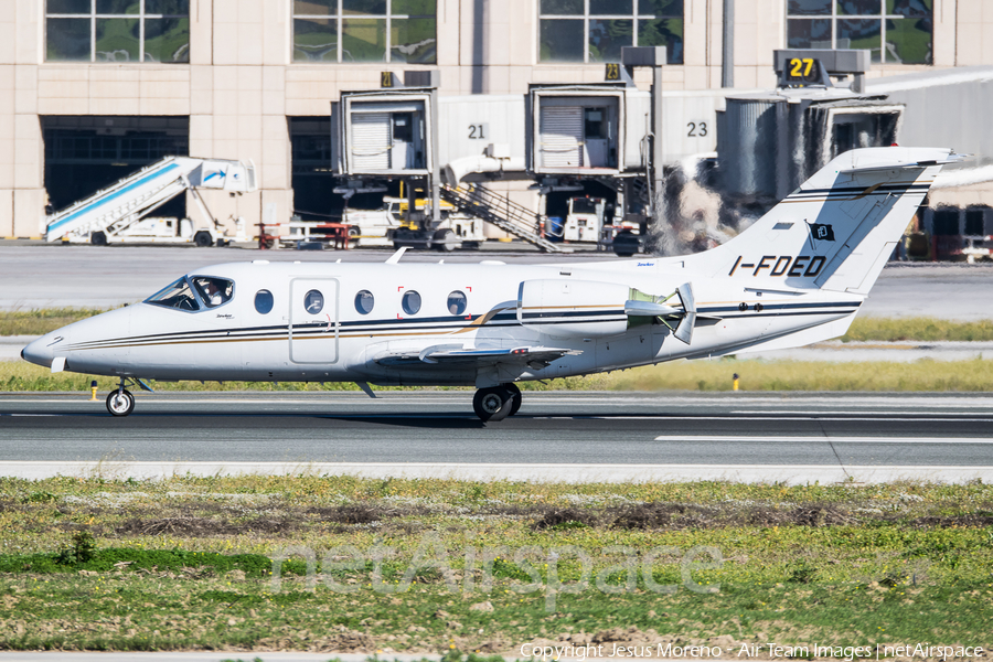 (Private) Raytheon Hawker 400XP (I-FDED) | Photo 171218