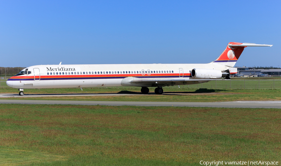Meridiana McDonnell Douglas MD-82 (I-SMER) | Photo 242102