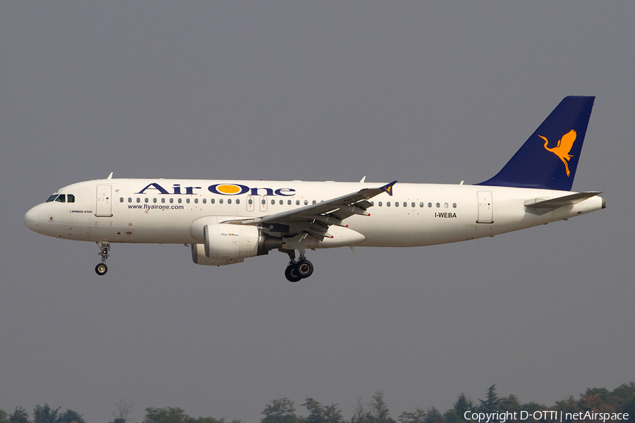 Air One Airbus A320-214 (I-WEBA) | Photo 369376