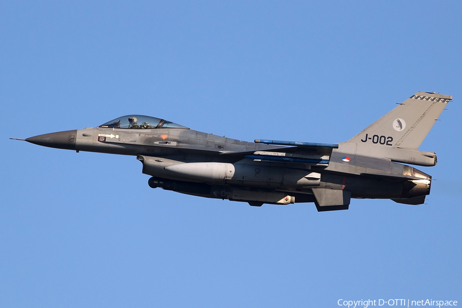 Royal Netherlands Air Force General Dynamics F-16AM Fighting Falcon (J-002) | Photo 154214