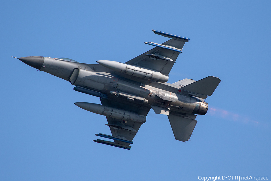 Royal Netherlands Air Force General Dynamics F-16AM Fighting Falcon (J-005) | Photo 239250