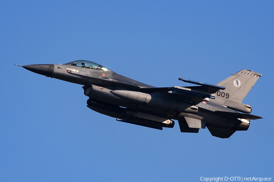 Royal Netherlands Air Force General Dynamics F-16AM Fighting Falcon (J-009) | Photo 154207