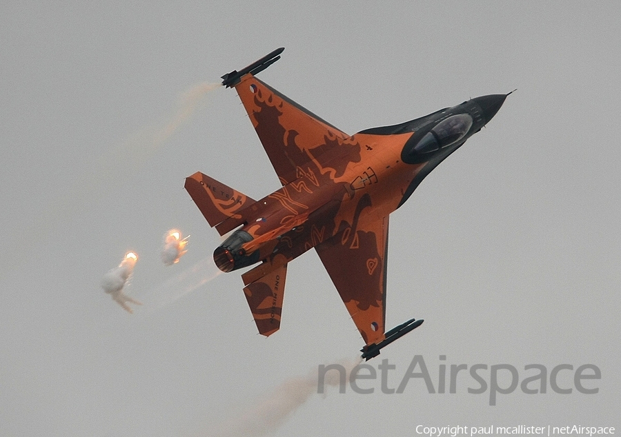 Royal Netherlands Air Force General Dynamics F-16AM Fighting Falcon (J-015) | Photo 3186