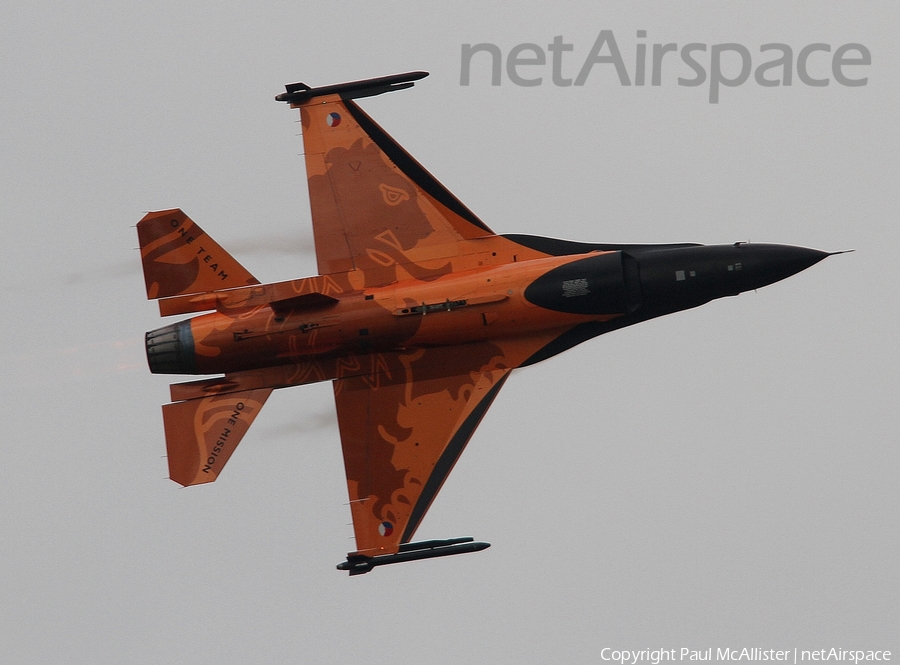 Royal Netherlands Air Force General Dynamics F-16AM Fighting Falcon (J-015) | Photo 137227